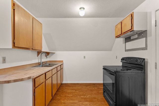 730 Gallagher Dr, Canyon Lake, TX 78133