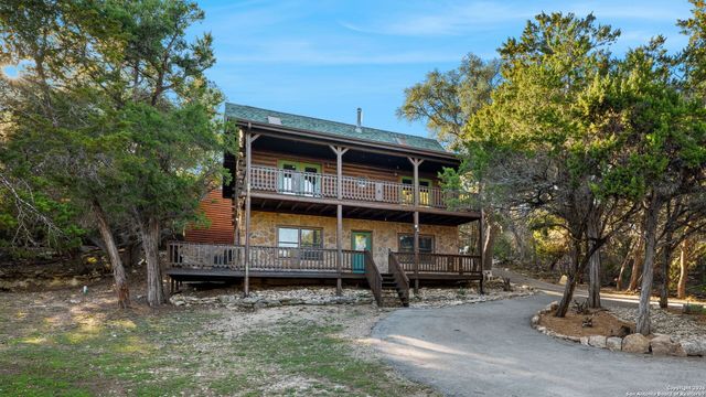 730 Gallagher Dr, Canyon Lake, TX 78133