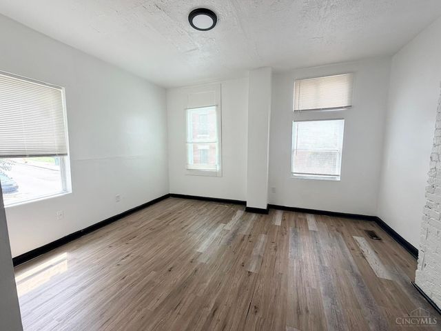 252 Renner St, Cincinnati, OH 45214