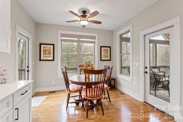 719 Overlook Drive, Flat Rock, NC 28731