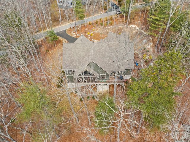 719 Overlook Drive, Flat Rock, NC 28731