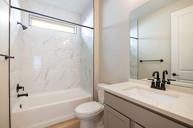 6048 Diebenkorn Drive SE, Albuquerque, NM 87106