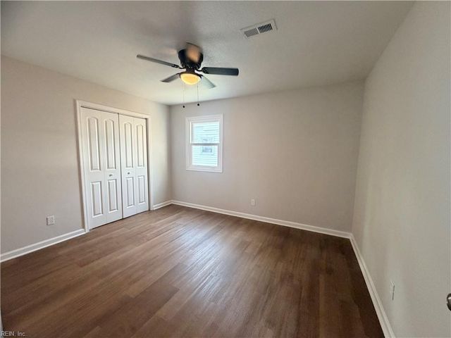 615 Gary LN, Hampton, VA 23661