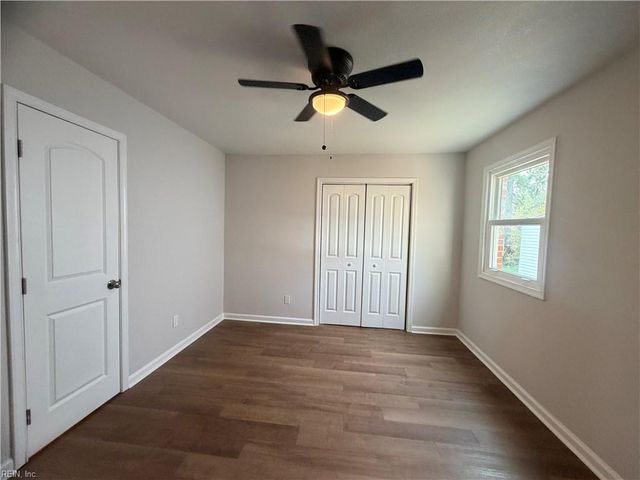 615 Gary LN, Hampton, VA 23661