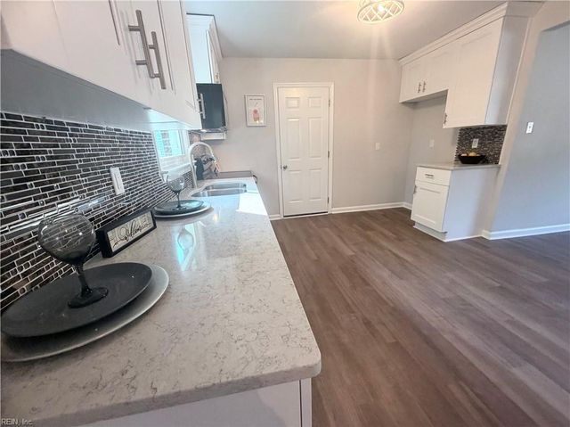 615 Gary LN, Hampton, VA 23661