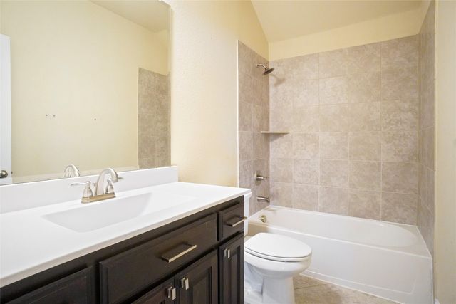 5640 Spirit Lake Drive, Fort Worth, TX 76179