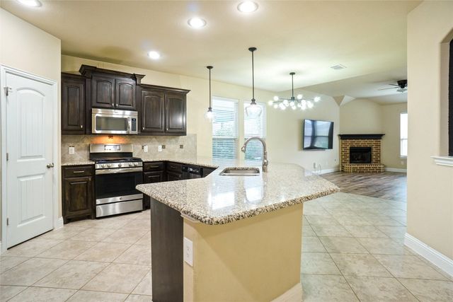 5640 Spirit Lake Drive, Fort Worth, TX 76179