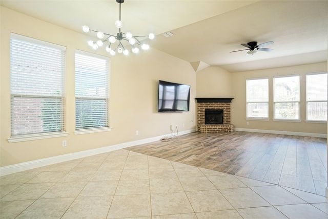 5640 Spirit Lake Drive, Fort Worth, TX 76179
