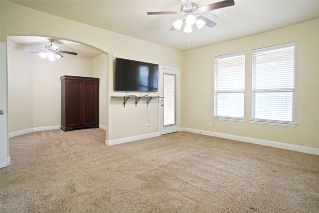5640 Spirit Lake Drive, Fort Worth, TX 76179