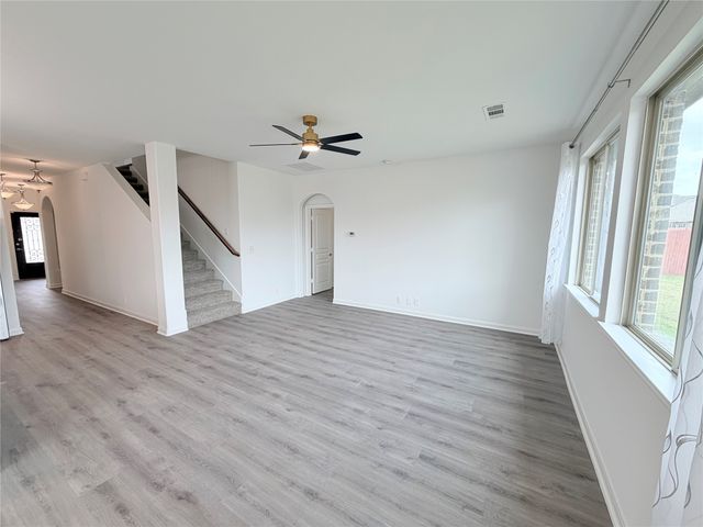 3310 Tanseyleaf Drive, Forney, TX 75126