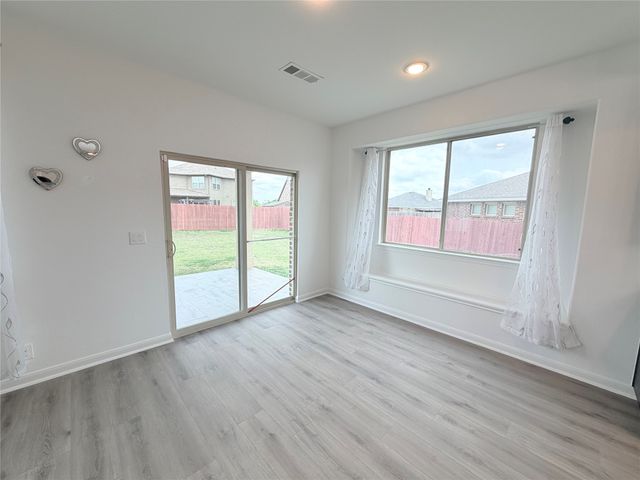 3310 Tanseyleaf Drive, Forney, TX 75126