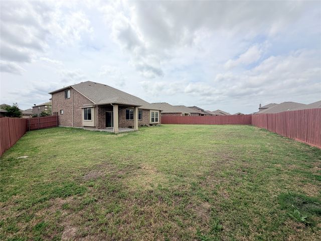 3310 Tanseyleaf Drive, Forney, TX 75126