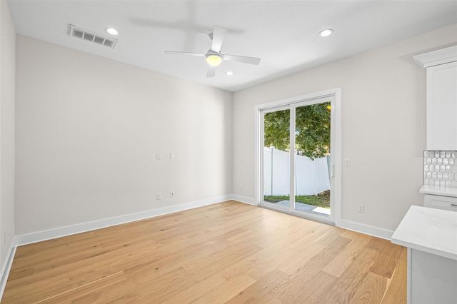 3722 W MANGO AVENUE 10, Tampa, FL 33611