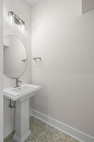 3722 W MANGO AVENUE 10, Tampa, FL 33611