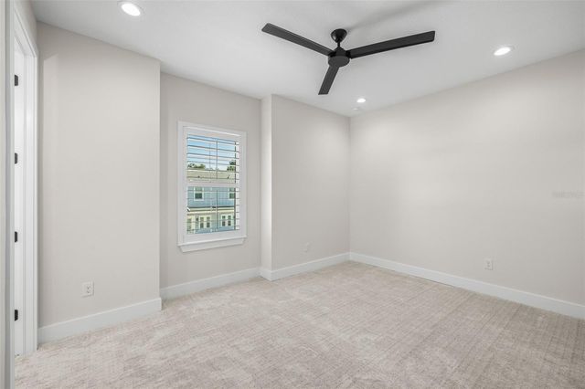 3722 W MANGO AVENUE 10, Tampa, FL 33611