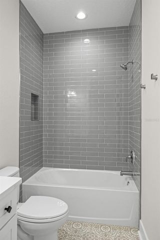 3722 W MANGO AVENUE 10, Tampa, FL 33611