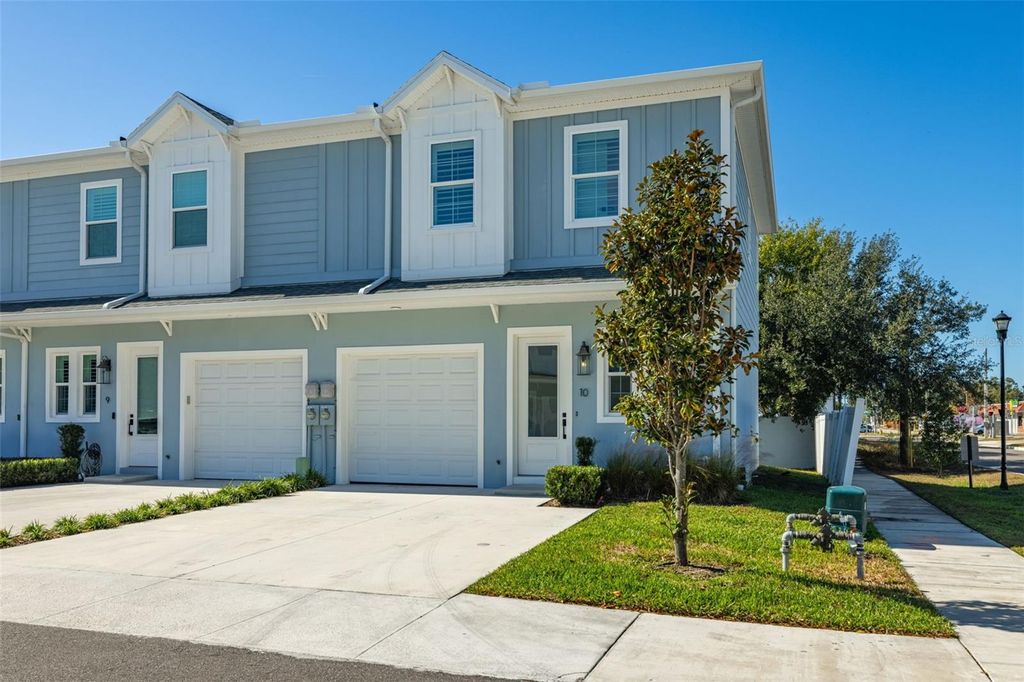 3722 W MANGO AVENUE 10, Tampa, FL 33611