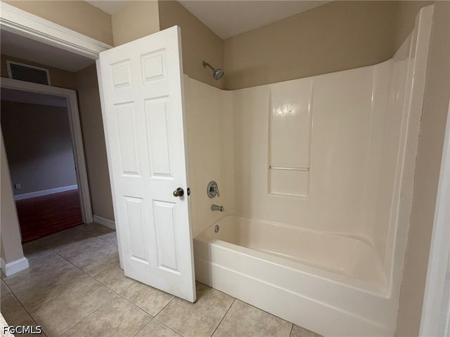 3404 NE 9th AVE, Cape Coral, FL 33909