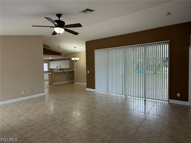 3404 NE 9th AVE, Cape Coral, FL 33909