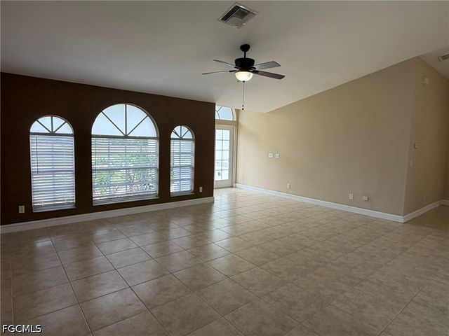 3404 NE 9th AVE, Cape Coral, FL 33909