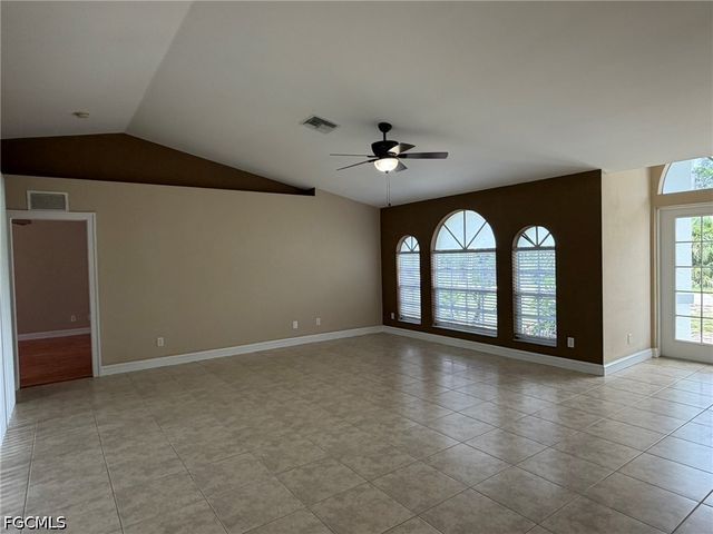 3404 NE 9th AVE, Cape Coral, FL 33909