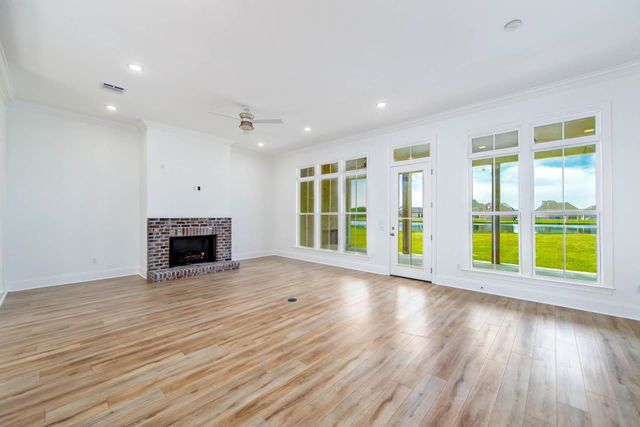 141 Stella Drive, Thibodaux, LA 70301