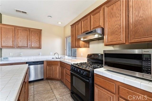 1027 Shady Court, San Jacinto, CA 92582