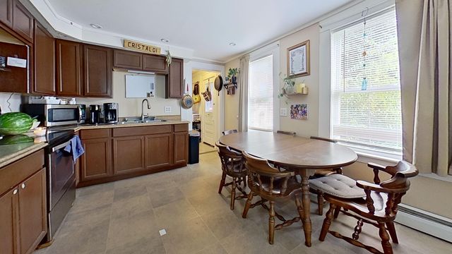 7 Glen Street, Farmington, NH 03835