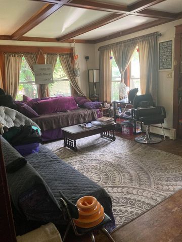 7 Glen Street, Farmington, NH 03835