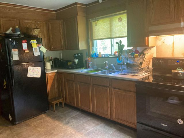 7 Glen Street, Farmington, NH 03835