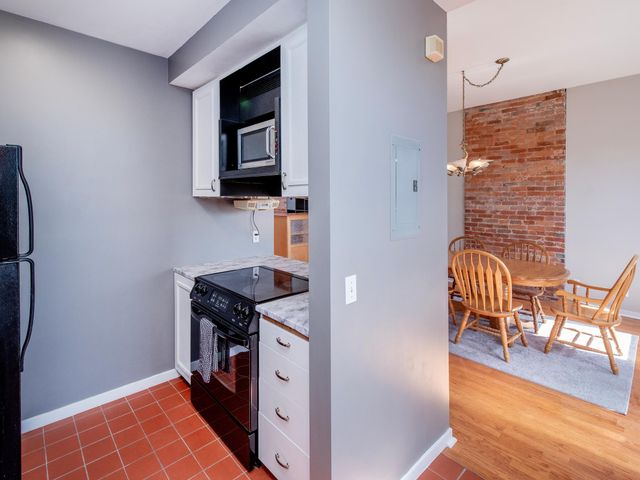 230 Exchange Street S M, Saint Paul, MN 55102