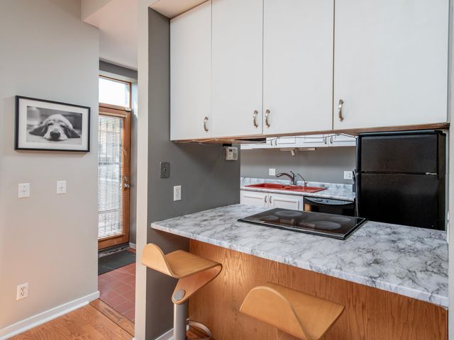 230 Exchange Street S M, Saint Paul, MN 55102
