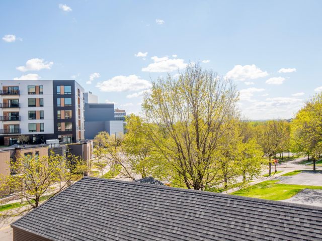 230 Exchange Street S M, Saint Paul, MN 55102