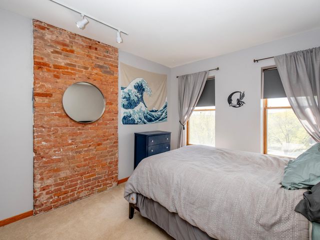 230 Exchange Street S M, Saint Paul, MN 55102