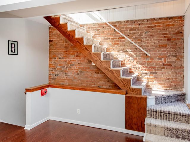 230 Exchange Street S M, Saint Paul, MN 55102