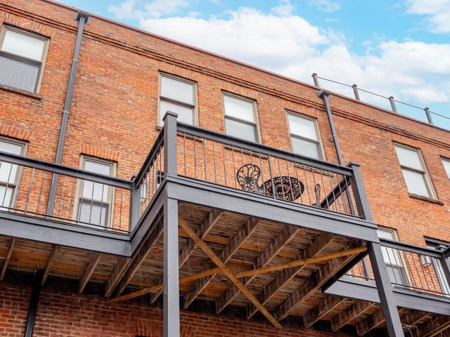 230 Exchange Street S M, Saint Paul, MN 55102