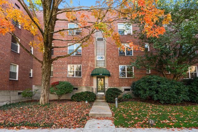 136 Beaconsfield Rd 2, Brookline, MA 02445
