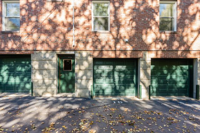 136 Beaconsfield Rd 2, Brookline, MA 02445