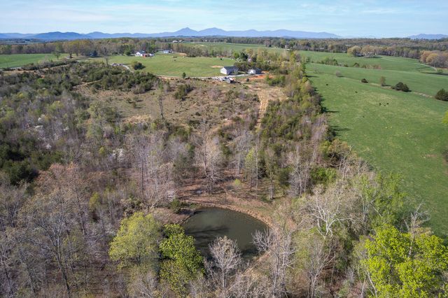 3570 Rock Cliff RD, Bedford, VA 24523