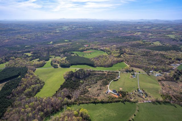 3570 Rock Cliff RD, Bedford, VA 24523