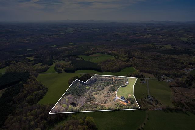 3570 Rock Cliff RD, Bedford, VA 24523
