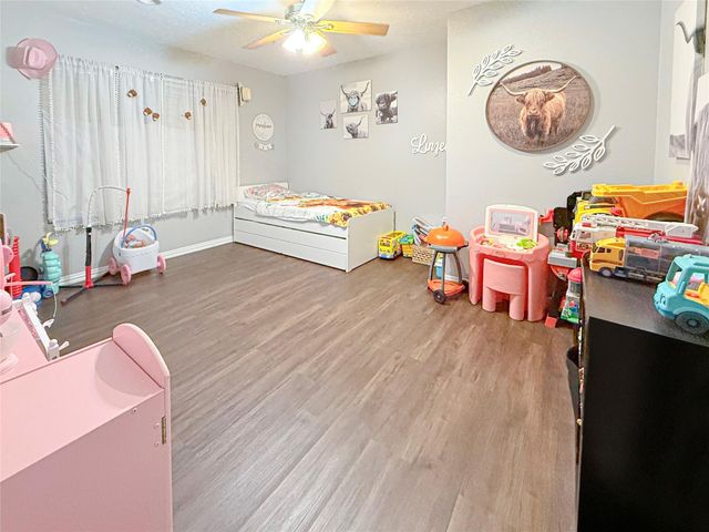 3034 Weatherford Street, La Porte, TX 77571