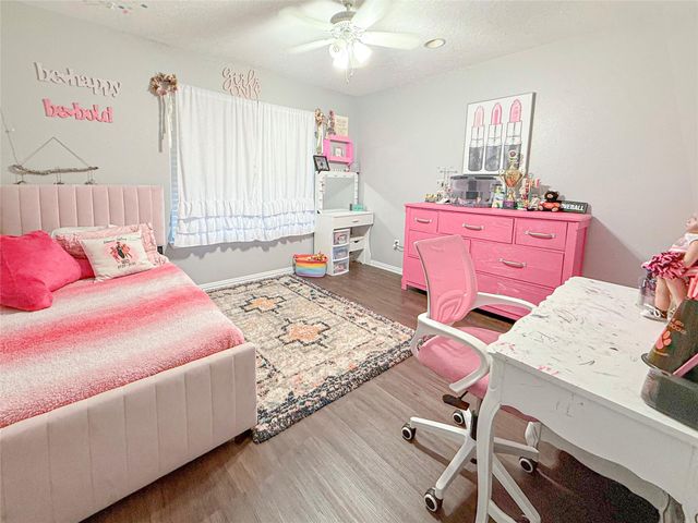 3034 Weatherford Street, La Porte, TX 77571