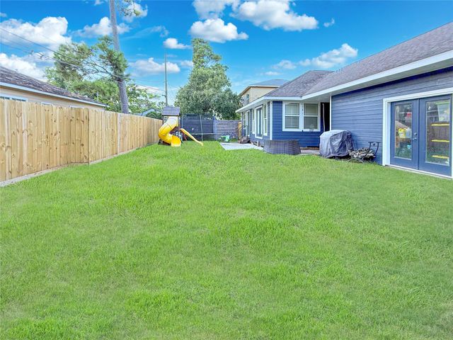 3034 Weatherford Street, La Porte, TX 77571