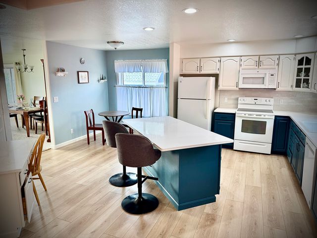 5539 Basin View Drive, Klamath Falls, OR 97603