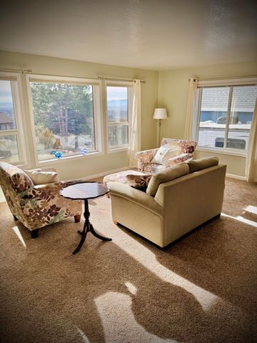 5539 Basin View Drive, Klamath Falls, OR 97603