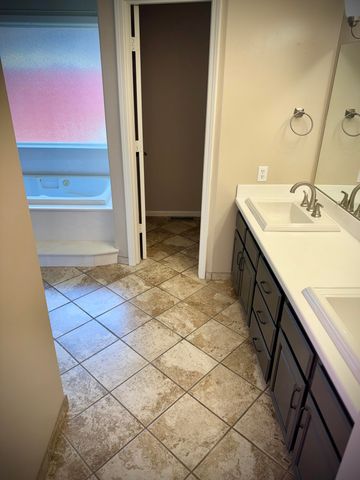 5539 Basin View Drive, Klamath Falls, OR 97603