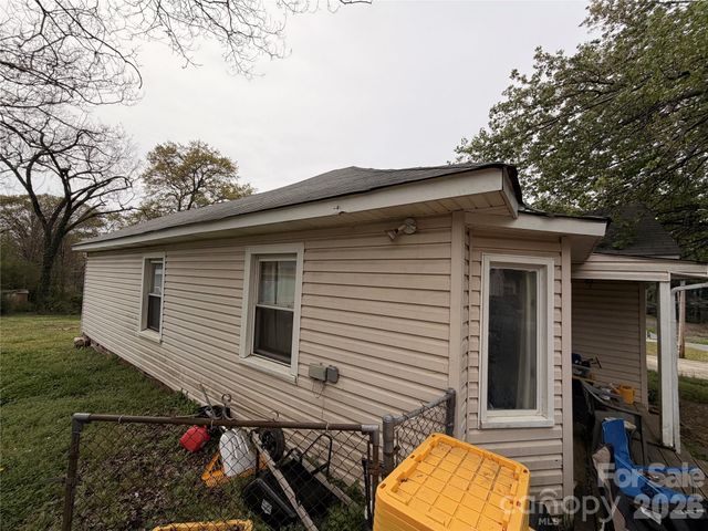 731 E 3rd Avenue, Gastonia, NC 28054