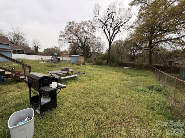 731 E 3rd Avenue, Gastonia, NC 28054