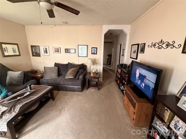 731 E 3rd Avenue, Gastonia, NC 28054